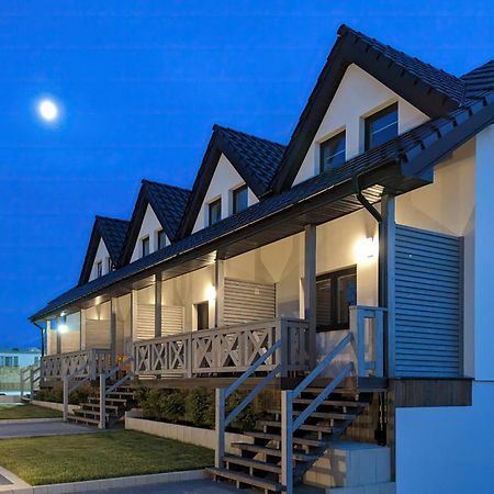 Seaside Escape Pet Friendly Apartments Mielenko By Noclegi Renters エクステリア 写真