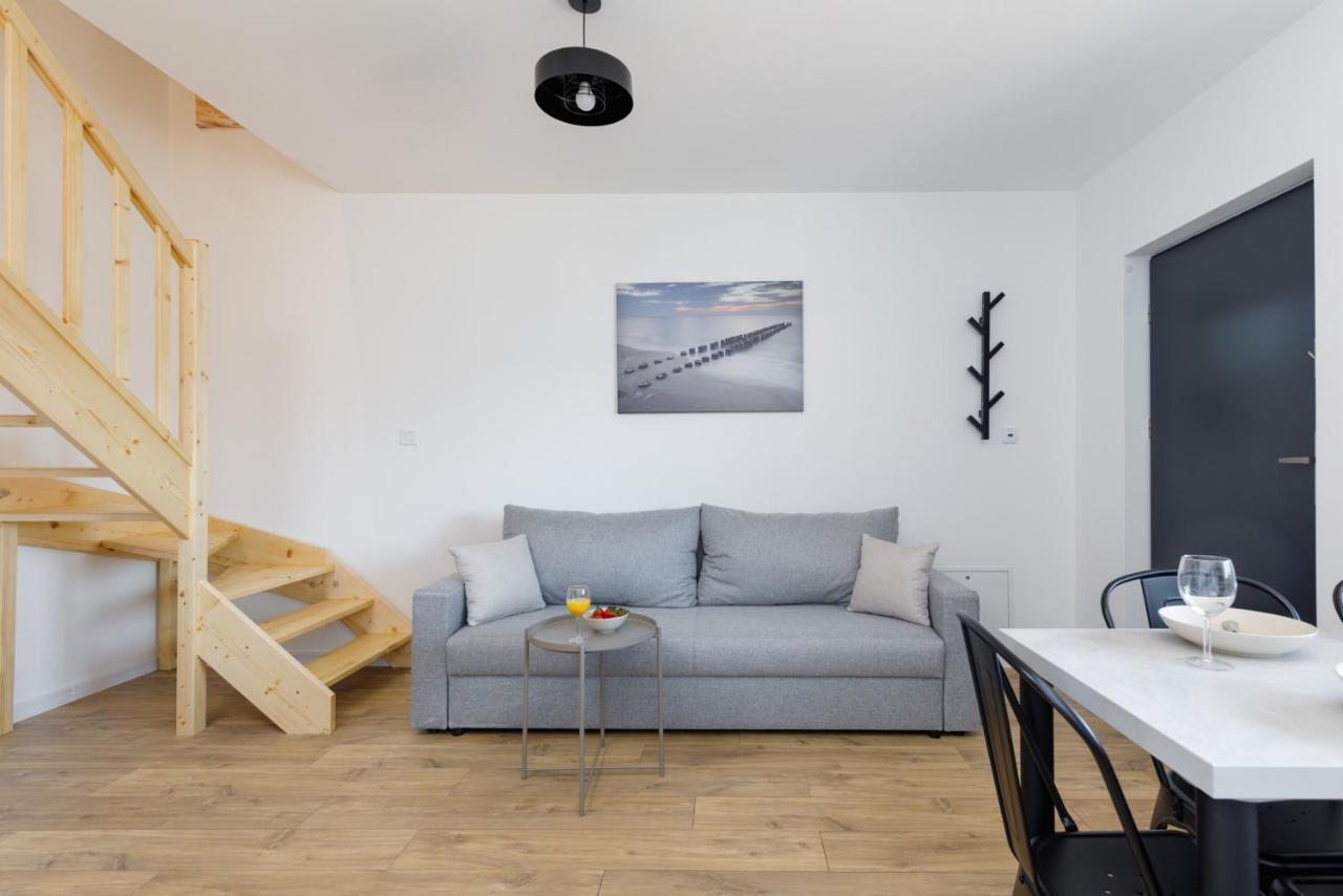 Seaside Escape Pet Friendly Apartments Mielenko By Noclegi Renters エクステリア 写真