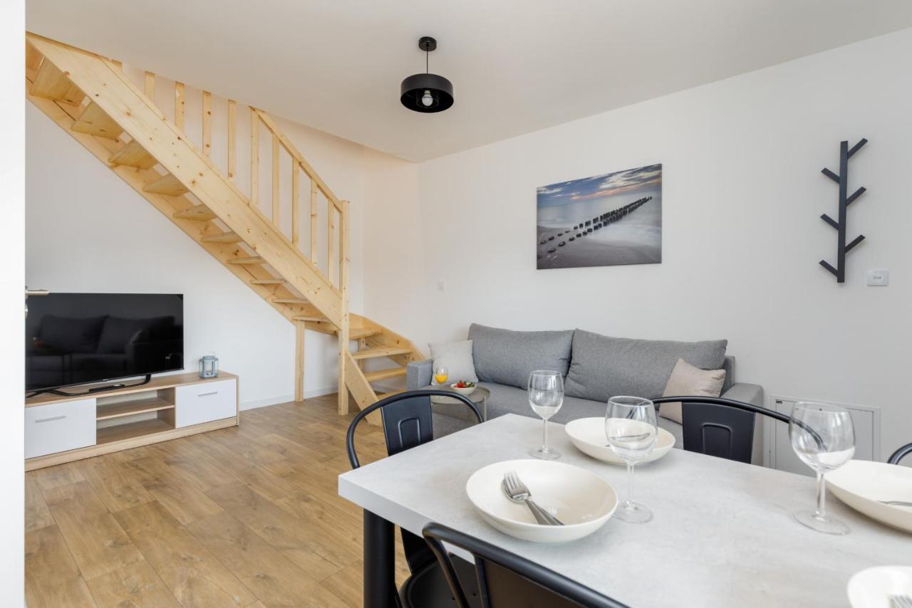 Seaside Escape Pet Friendly Apartments Mielenko By Noclegi Renters エクステリア 写真
