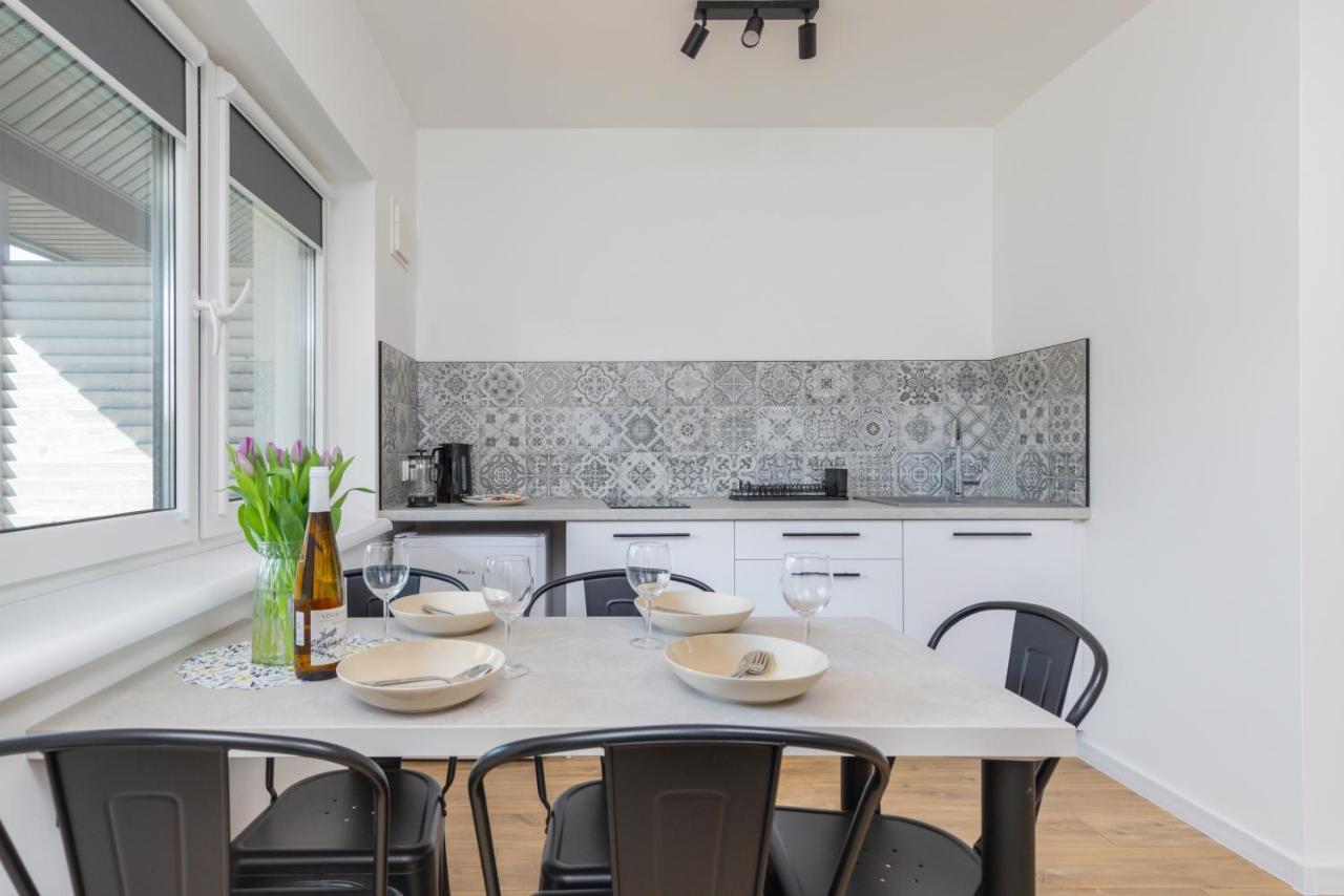 Seaside Escape Pet Friendly Apartments Mielenko By Noclegi Renters エクステリア 写真